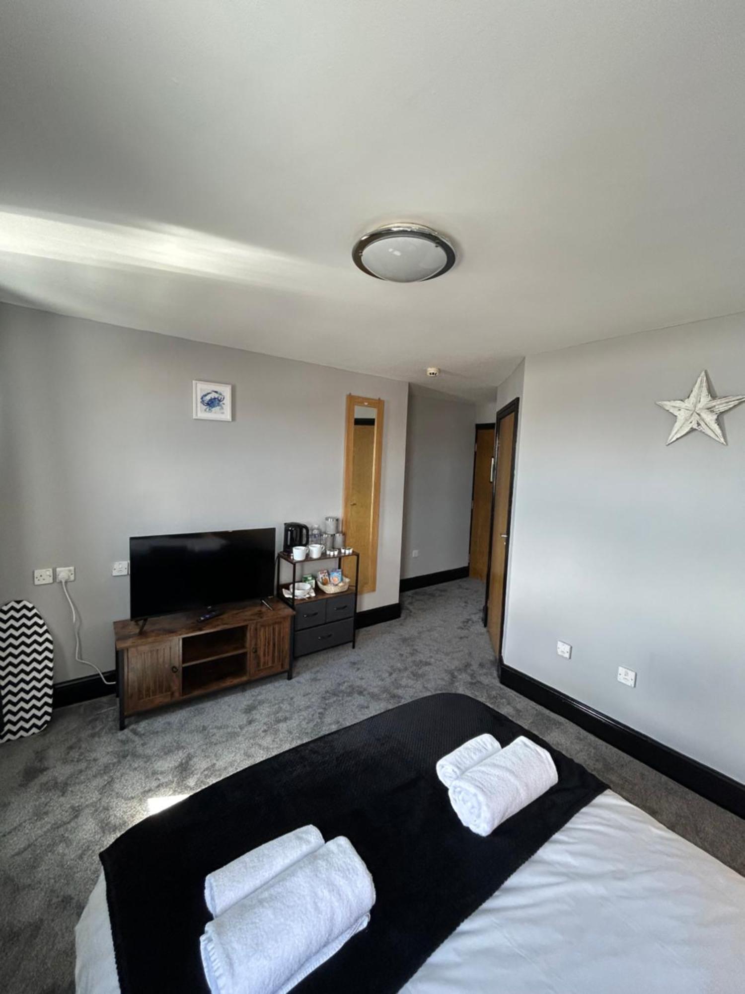 Bay View Rooms At Mentone Hotel Weston-super-Mare Ngoại thất bức ảnh